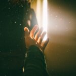 Pourquoi ma relation se termine quand je deviens moi même